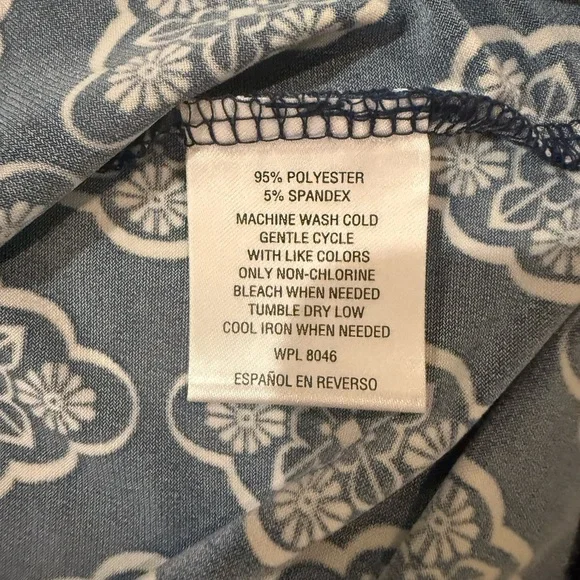 NWT Charter Club Navy Floral Sleeveless Blouse Size Small - Picture 5 of 5